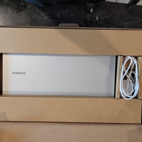 Samsung - Galaxy Book Go - 14.0" LED Screen - Picture 5 of 5